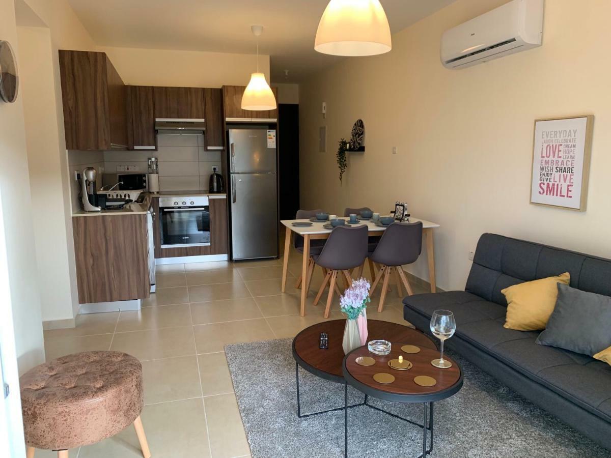 Mythical Sands New Luxury Apartment Paralimni Exterior photo